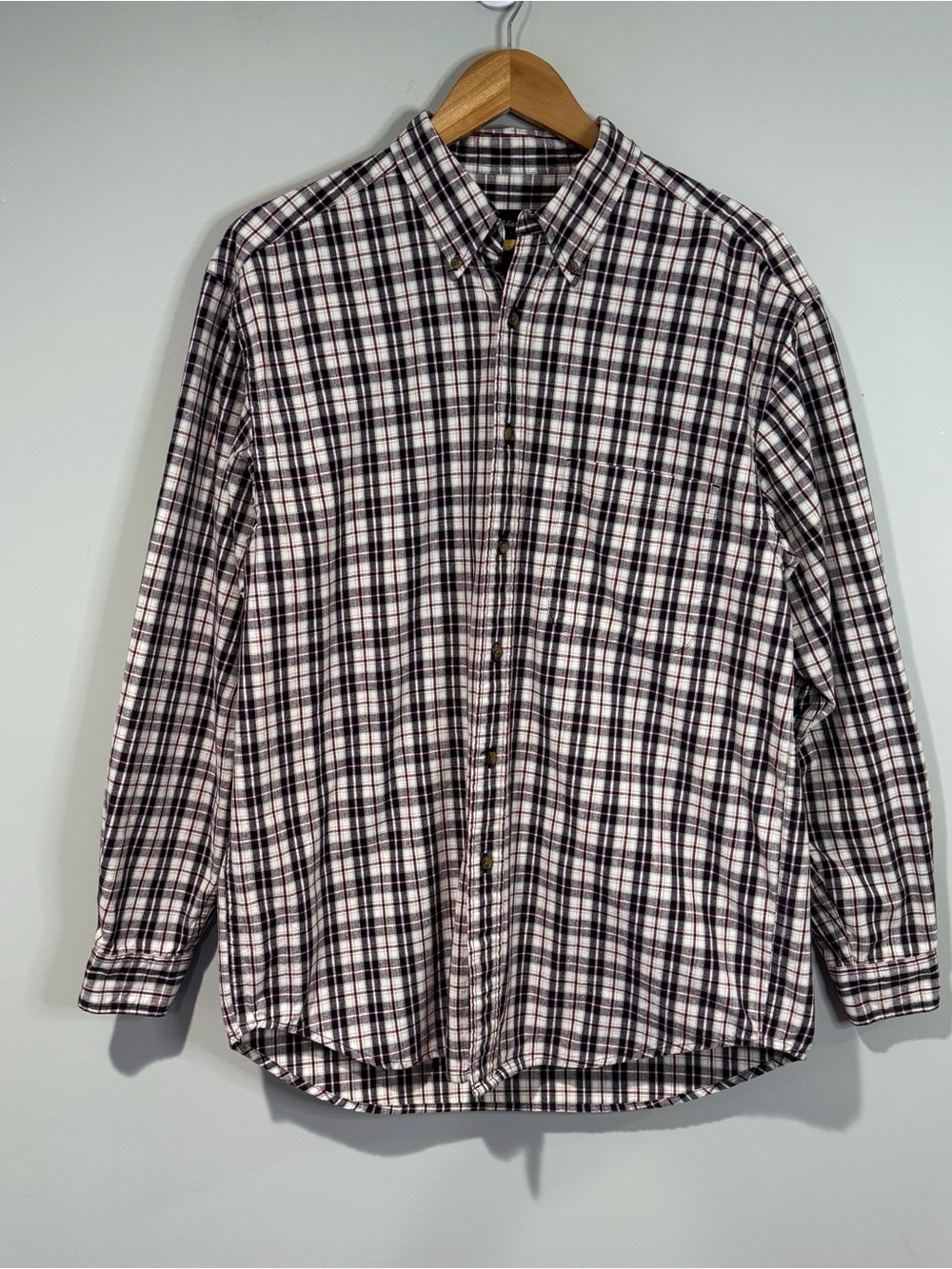 Eddie Bauer Men's Button Down Plaid Flannel Shirt 100% Cotton Ivory Black Red M